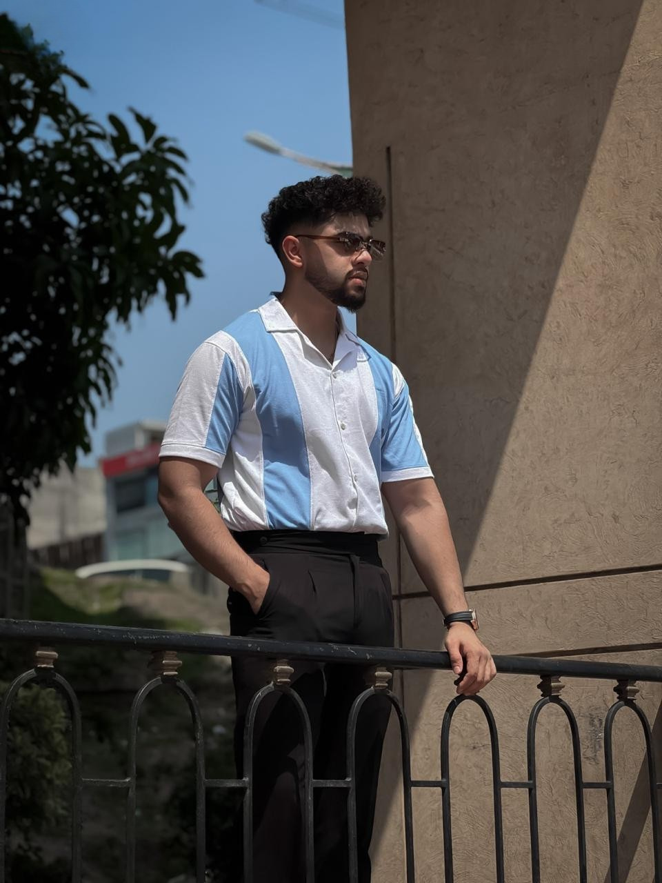 Old Money – Bleu Blanc